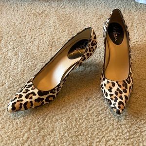 NEW COLE HAAN PUMPS